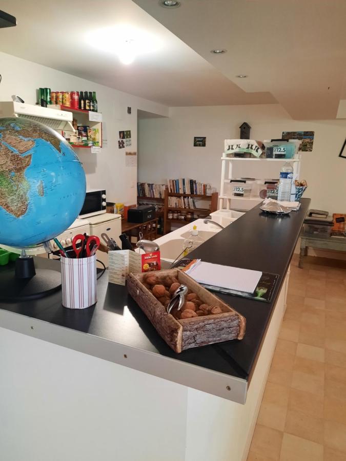 Les Coteaux De Planeze, Chambre Pour 2, 3 Ou Famille Nombreuse 2 Adultes 5 Enfants Et Jeunes Belmont-Bretenoux Экстерьер фото