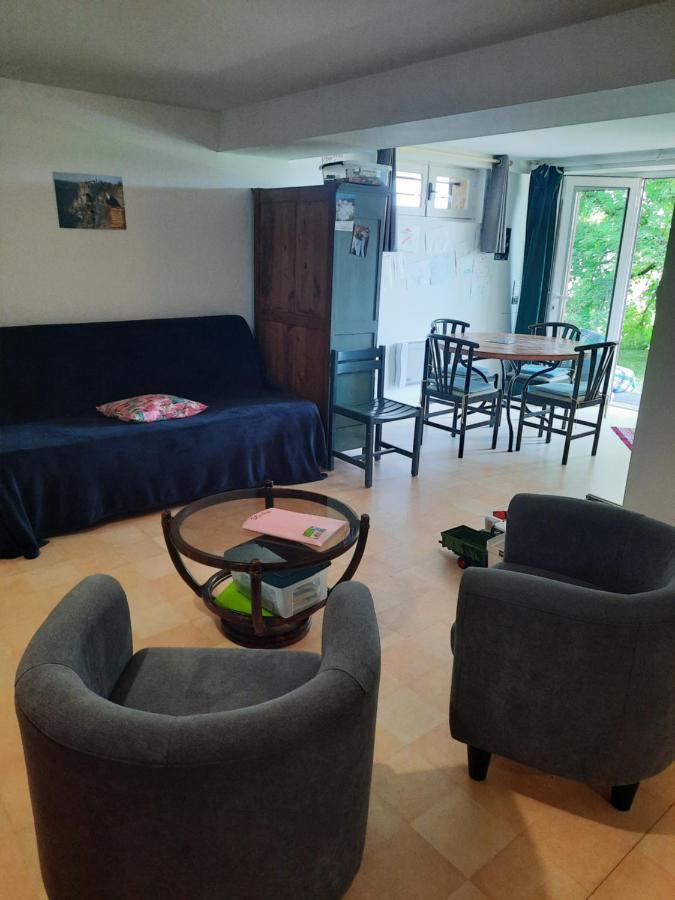 Les Coteaux De Planeze, Chambre Pour 2, 3 Ou Famille Nombreuse 2 Adultes 5 Enfants Et Jeunes Belmont-Bretenoux Экстерьер фото